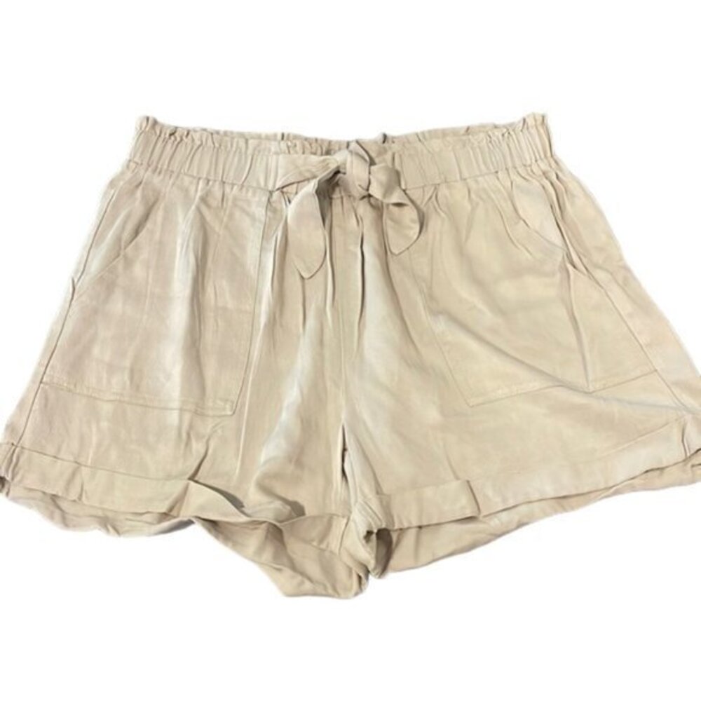 Women's Charlotte Russe Tan Casual Tie Shorts Size XL NWT #1777